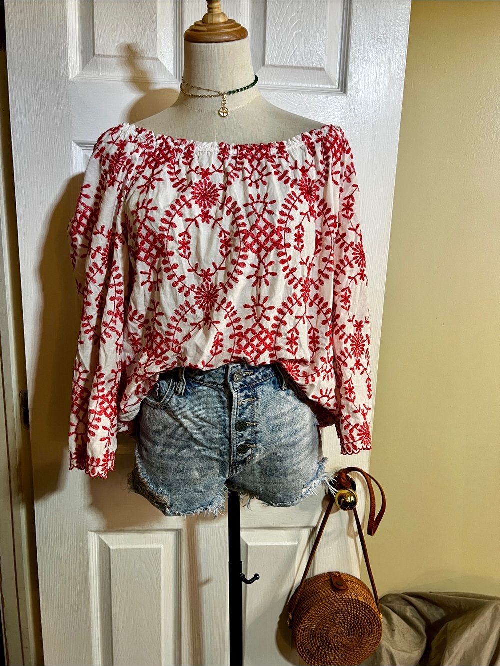 Charter Club Wms Red Cotton Eyelet Embroidered Scalloped Boho Peasant Top M - Picture 1 of 11